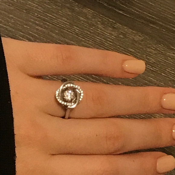 Silver Ring - Picture 2 of 8